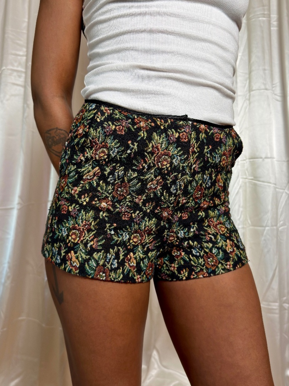 Forever 21 Floral Tapestry Jacquard Mini Shorts